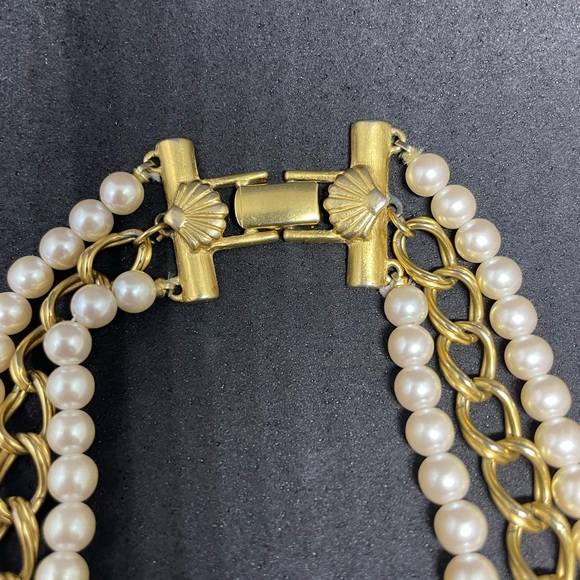 Vtg RICHELIEU SIGNED TRI STRAND Pearl NECKLACE - Picture 3 of 3